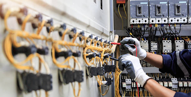 Professional Electrician technician working in Springdale, AR